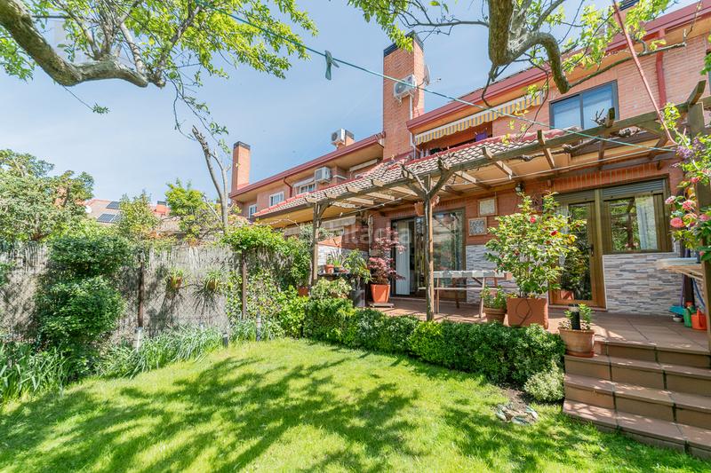 Foto 53e5e498-b7ef-4d05-8b7f-ded0a30e81af. Maison jumelée avec chauffage parking piscine dans Villalba Pueblo Collado Villalba