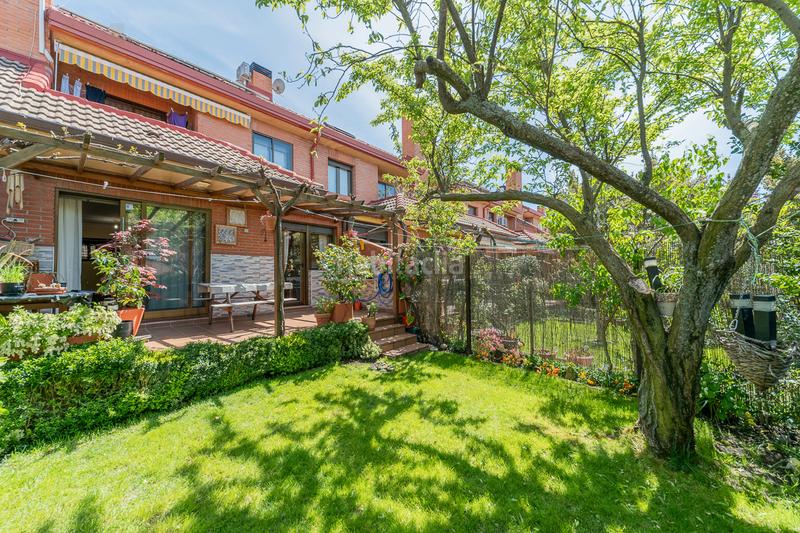 Foto 72754d5c-1459-4a83-bc55-fde645049f82. Maison jumelée avec chauffage parking piscine dans Villalba Pueblo Collado Villalba