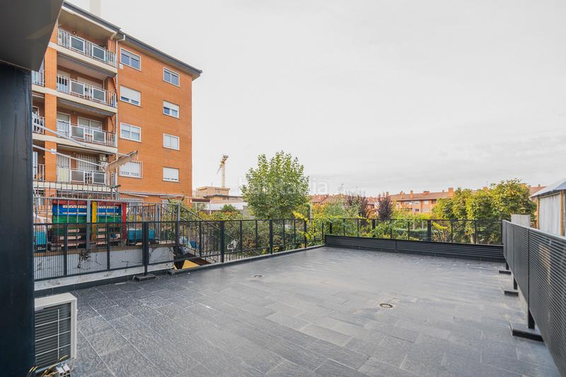 Foto 1a87a521-0010-403e-bf3e-7f706ce46cb0. Zweistöckige wohnung mit heizung in Villalba Estación Collado Villalba