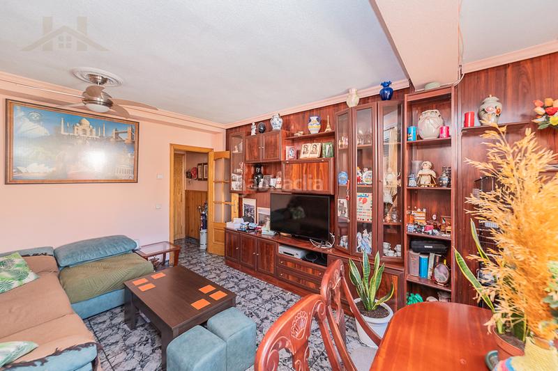 Foto 7cb5fe93-3bbd-4c81-b333-e7b57edc60c6. Pis a calle valladolid 31 a Villayuventus-Renfe Parla