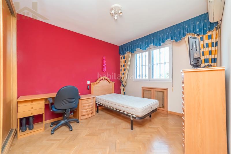 Foto 6c53c6f5-9ed3-4841-9c06-7a87031e439f. Chalet en Pintores-Ferial Parla