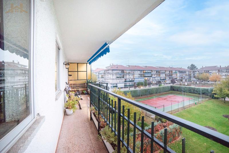 Foto 13beb520-6664-4685-a2f8-83281b7ce534. Duplex with fireplace heating parking pool in Parque de la Coruña-Las Suertes Collado Villalba