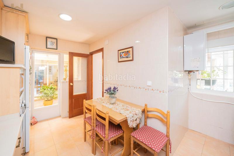 Foto 5717d953-0a72-4e5a-aa15-26cdd614c72c. Chalet con camino riscaldamento parcheggio piscina in Collado Villalba