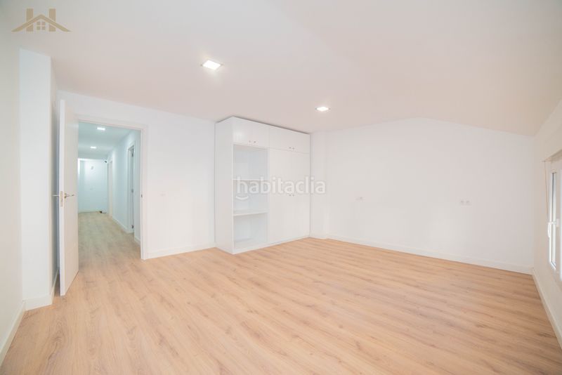 Foto 5dc8027e-66aa-4795-a50a-376296478bfe. Casa adosada en Calle Pinto-San Roque Parla