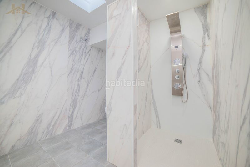 Foto c685f683-8ca8-48ef-afb2-0d779c923bc5. Casa adosada en Calle Pinto-San Roque Parla