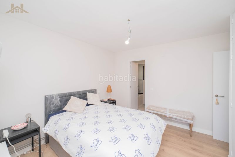 Foto 294c1df6-8145-46b4-ac0a-697b29a934bc. Pis amb xemeneia calefacció piscina a Los Valles Collado Villalba