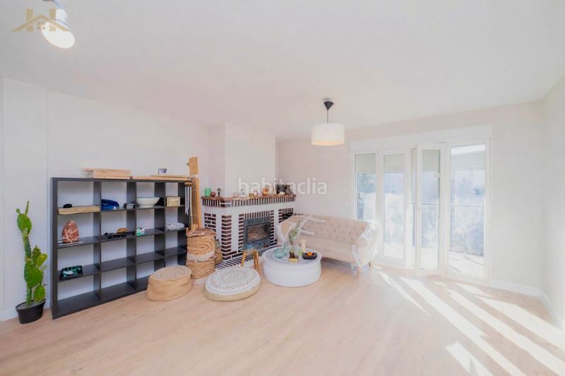 Foto 4d99d82a-e10c-4556-a9d8-ff4e793d5d92. Pis amb xemeneia calefacció piscina a Los Valles Collado Villalba