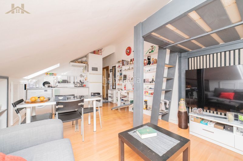 Foto a5f3bc1d-ae28-4924-8b7a-0b32d4c2ed83. Pis amb calefacció aparcament piscina a Villalba Estación Collado Villalba