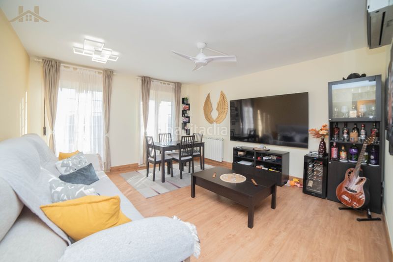 Foto 90efa9f0-1643-4913-a9f4-b8574c4939ba. Dúplex amb calefacció aparcament piscina a Villalba Pueblo Collado Villalba