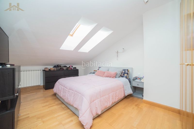 Foto a1feb92c-782f-4b92-aa3f-7cb624d37cb7. Dúplex amb calefacció aparcament piscina a Villalba Pueblo Collado Villalba