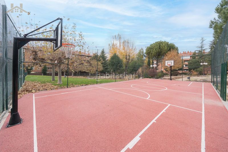 Foto dee265f9-6d06-40a2-bd57-67507b0f3e38. Pis amb calefacció piscina a Parque de la Coruña-Las Suertes Collado Villalba