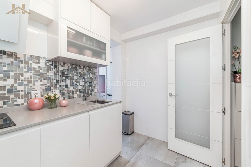 Foto 3bbbd7db-1b2b-4651-8073-ec343c35b008. Piso en calle san antón 80 en Villayuventus-Renfe Parla