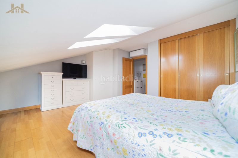 Foto 3d3d5717-9176-4e66-bdc8-cccaac620371. Dúplex amb calefacció aparcament piscina a Villalba Pueblo Collado Villalba