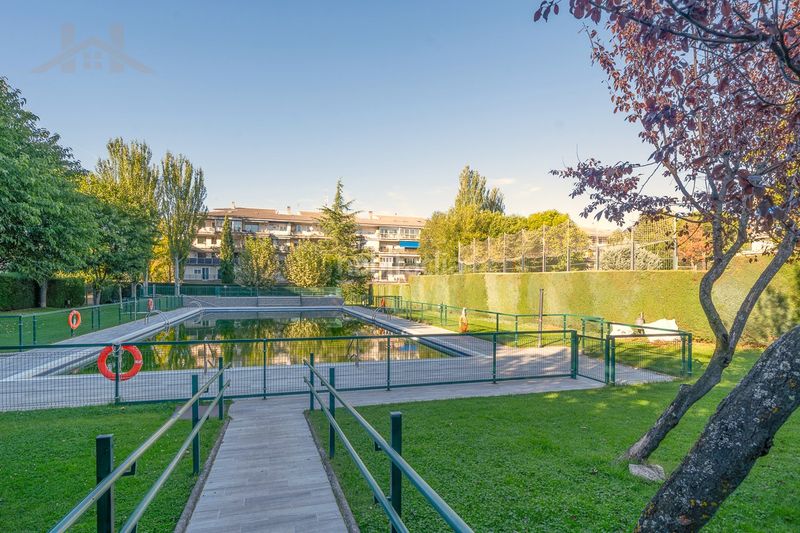 Foto 733d84ad-d1b1-40b7-8c38-8ffa9e488b9d. Pis amb calefacció piscina a Parque de la Coruña-Las Suertes Collado Villalba