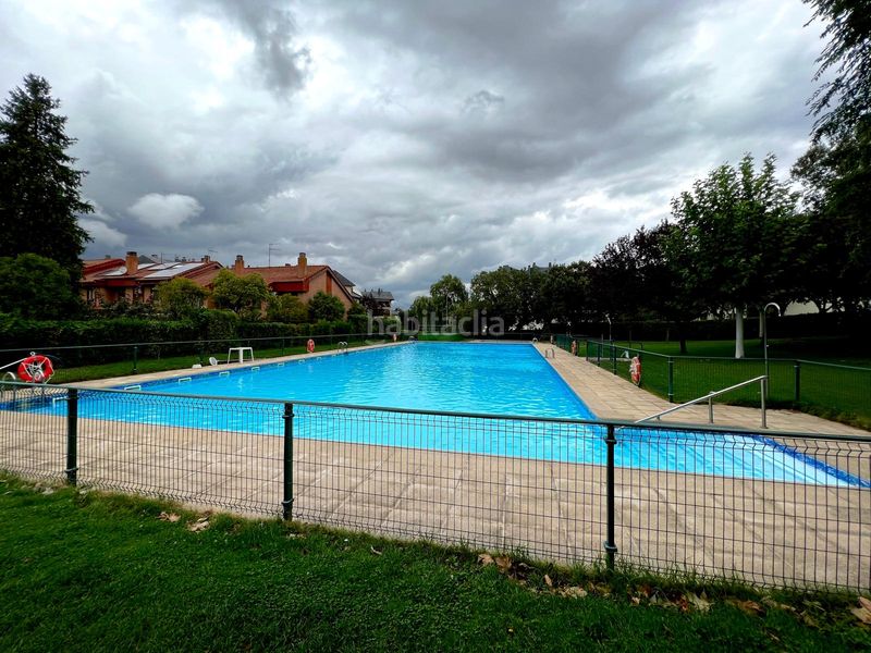 Foto 00d79190-5015-4e59-ad3d-630392b10445. Pis amb calefacció piscina a Parque de la Coruña-Las Suertes Collado Villalba