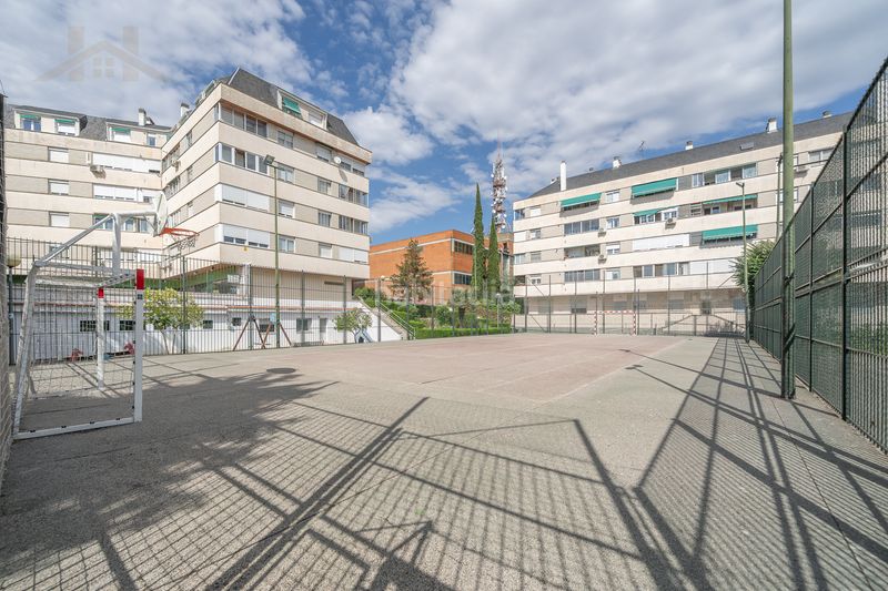 Foto 58105463-c513-4784-983d-ce037c63dbe8. Pis amb calefacció piscina a Villalba Estación Collado Villalba