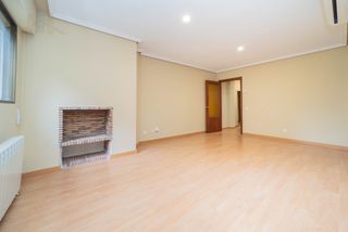 Piso  Urbanización la cerca. Piso en venta en urbanización la cerca