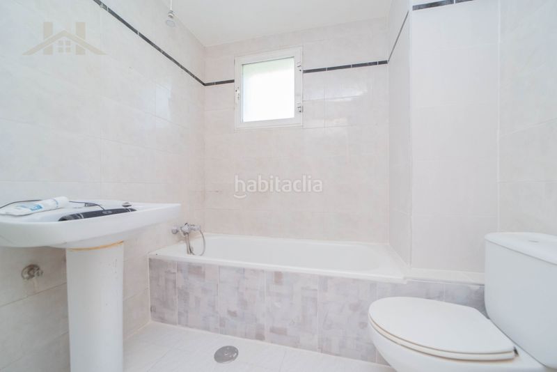 Foto 047c65dd-f4d2-4fd5-86e2-e71485320892. Casa aparellada amb calefacció piscina a Parque de la Coruña-Las Suertes Collado Villalba