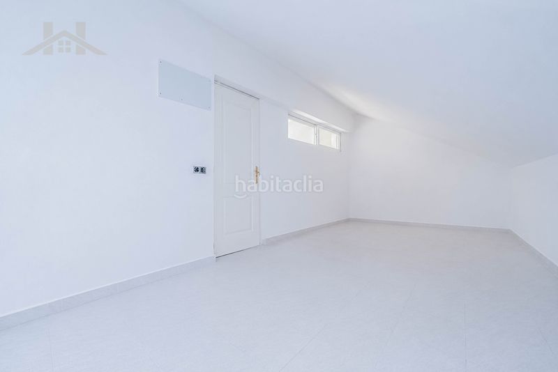 Foto 75ea5e8e-ca36-4747-b53d-7dcfe6266d73. Casa aparellada amb calefacció piscina a Parque de la Coruña-Las Suertes Collado Villalba