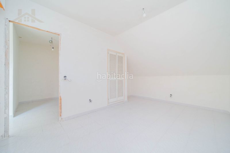 Foto 87ed40a9-fd45-4609-8681-d0c2e134a8f6. Casa aparellada amb calefacció piscina a Parque de la Coruña-Las Suertes Collado Villalba