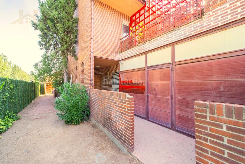 Foto fb5db270-127b-4f20-8455-1bf650090296. Casa aparellada amb calefacció piscina a Parque de la Coruña-Las Suertes Collado Villalba