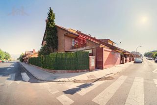 Doppelhaus in Calle Isla de la Toja
