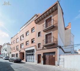 Etagenwohnung in Calle de El Escorial 3