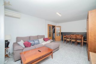 Casa aparellada  Calle de gijon 23. Chalet pareado en venta en calle de gijon, 23