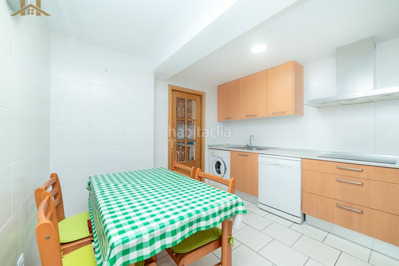 Foto def0d308-d8ac-4492-a362-13e5b6024909. Pis amb calefacció aparcament a Centro Navalcarnero