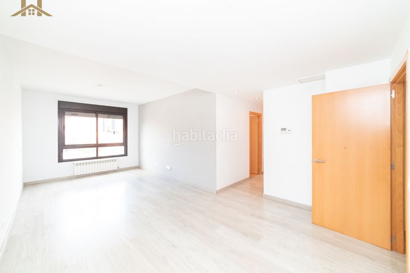 Foto 58ba67bf-62bf-4dee-9afd-67912d57bd11. Piso en avenida del arroyo juncal 2 en La Dehesa - El Pinar Navalcarnero