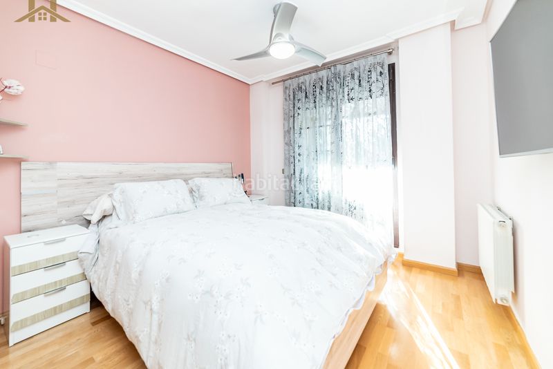 Foto 5a102a2d-9497-425d-8931-1608fb76b5db. Appartamento in avenida mari-martín 1 in La Dehesa - El Pinar Navalcarnero