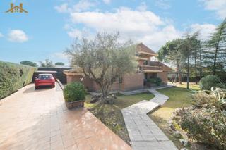 Chalet  Calle ro tajo. Maravilloso chalet independiente en parque boadilla