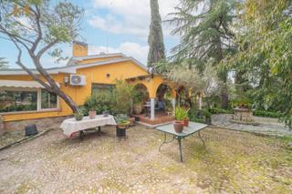Casa  Calle río tajo. Espectacular chalet independiente en parque boadilla