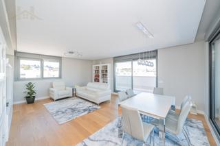 Penthouse  Avenida vctimas del terrorismo. Espectacular atico con terraza en valenoso
