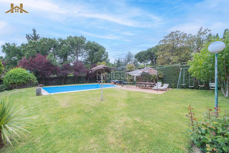 Foto d805880c-3c5c-42f0-9776-a0a6a37d782b. Casa amb calefacció aparcament piscina a El Olivar de Mirabal Boadilla del Monte