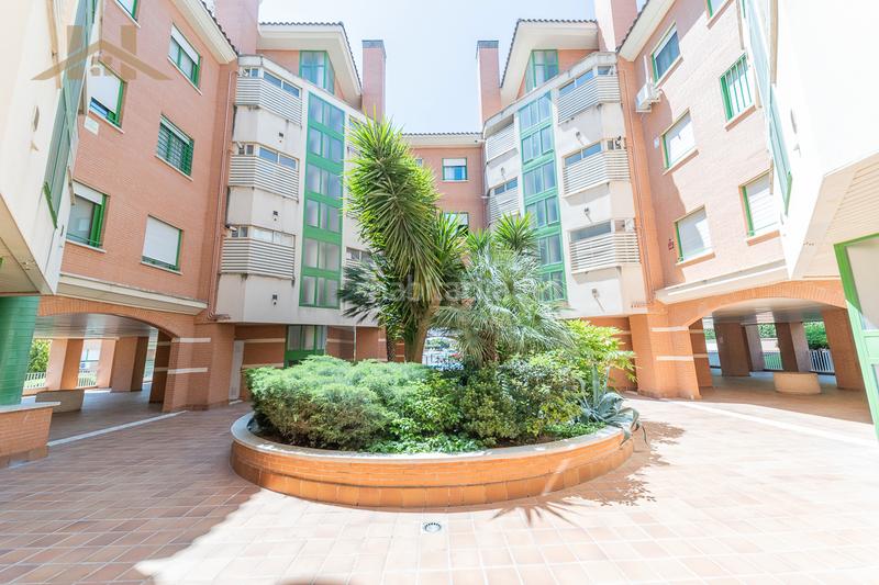 Foto 590be8b2-cb99-4b1b-b55f-24c0ff3cb6a2. Appartamento con riscaldamento parcheggio piscina in Boadilla del Monte