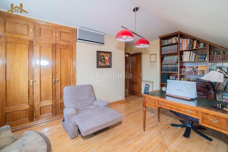 Foto 99a7dbc1-c7f1-4124-ac9a-c2f497b687fa. Chalet casa o chalet independiente en venta en calle playa del saler en Boadilla del Monte