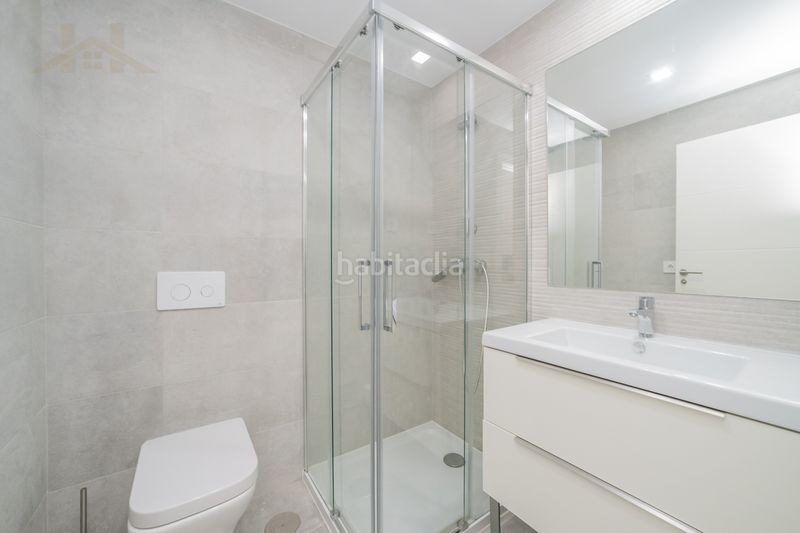 Foto 0e05aafa-a8d3-4d1a-b00f-2e6f7d83aeca. Casa adossada amb calefacció aparcament piscina a Boadilla del Monte