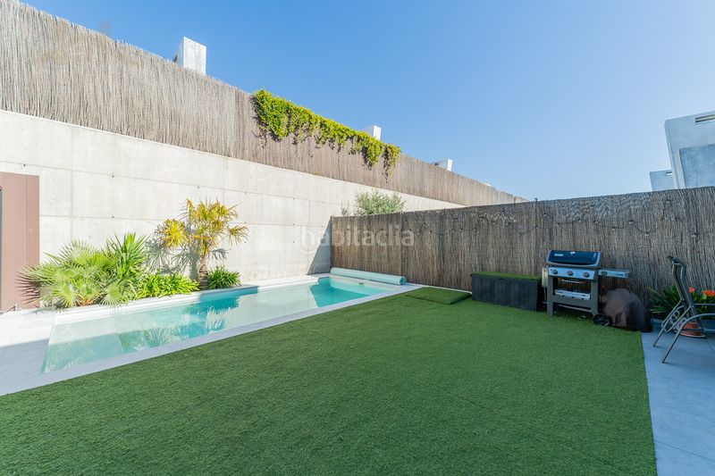 Foto a7e269b5-f52c-4e7e-a121-0ba9f4aad79b. Casa adossada amb calefacció aparcament piscina a Boadilla del Monte