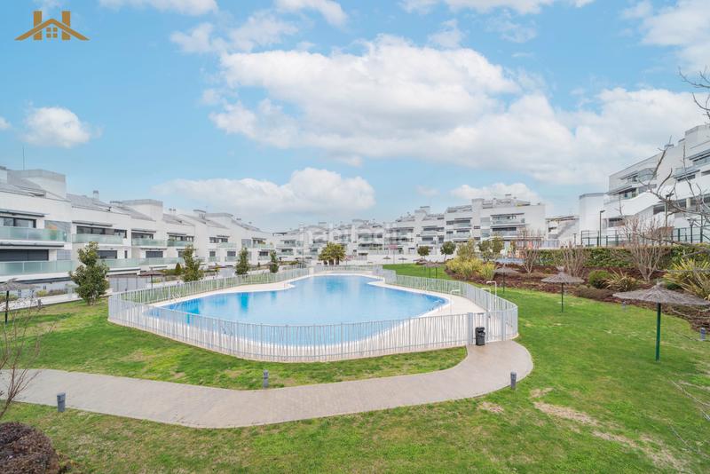 Foto 01427fd8-b87b-4b3d-8619-8f3a3129a90b. Attique avec chauffage piscine dans Valdepastores-Las Encinas Boadilla del Monte
