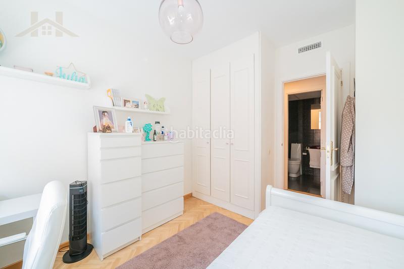 Foto f8905113-c4a0-4964-9f15-eff679c8b983. Appartement avec chauffage parking piscine dans Sector B Boadilla del Monte
