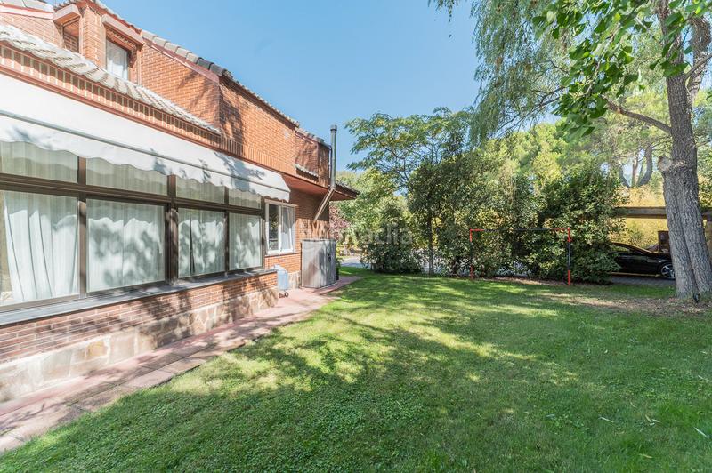 Foto 1c2a1b71-2ce7-49d3-97ed-f37ff1388d85. Chalet en calle valle de aspe 13 chalet independienteb en Las Lomas en Boadilla del Monte