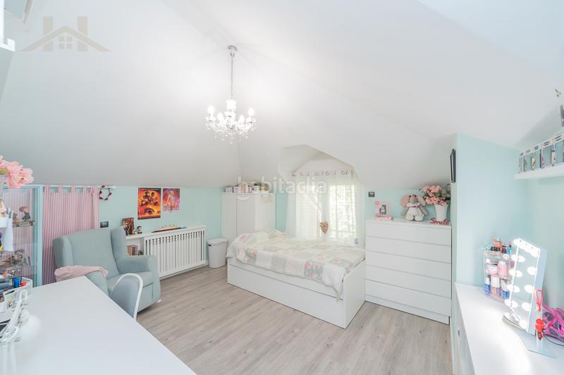 Foto 3ca52eeb-9dd4-4af2-83c0-1d07c3c8b18d. Chalet en calle valle de aspe 13 chalet independienteb en Las Lomas en Boadilla del Monte