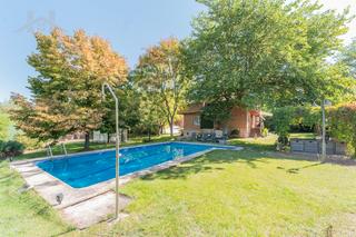 Chalet  Calle valle de aspe 13. Chalet independienteb en las lomas