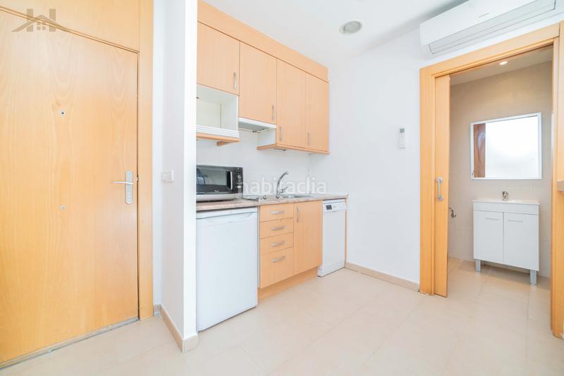 Foto 22d2193d-fecb-4b72-84b1-e0d9abd588dd. Tríplex a avenida m-40 9 a Campodón-Ventorro del Cano Alcorcón