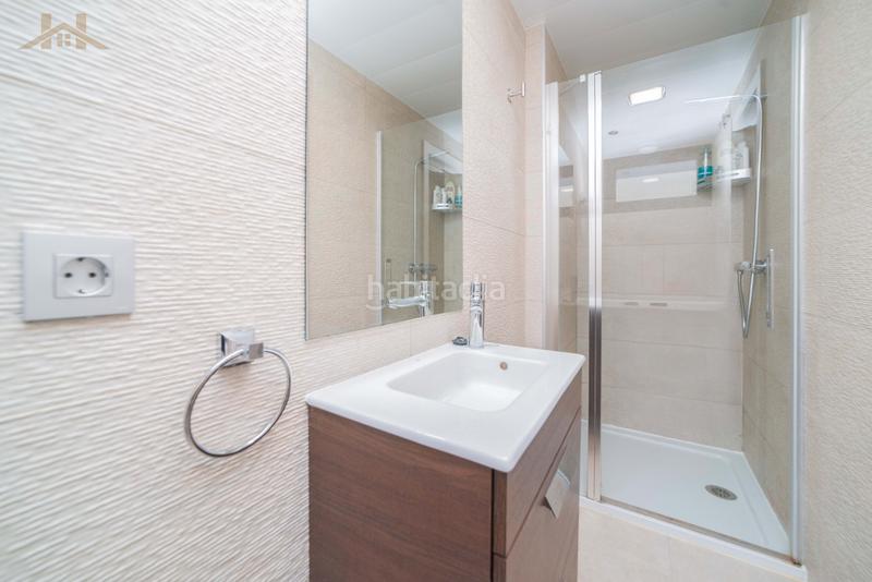 Foto e90099b2-3ef8-4b70-9682-84b8d287f0af. Casa bifamiliare con riscaldamento parcheggio piscina in Boadilla del Monte