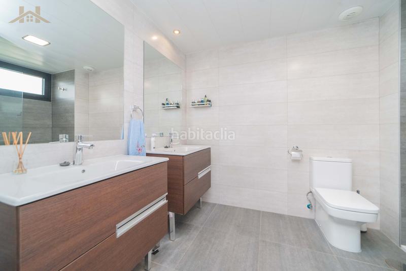 Foto 87de6e1a-deb4-4c7a-9c0d-dba3ab20530a. Towny house with heating parking pool in Valenoso Boadilla del Monte