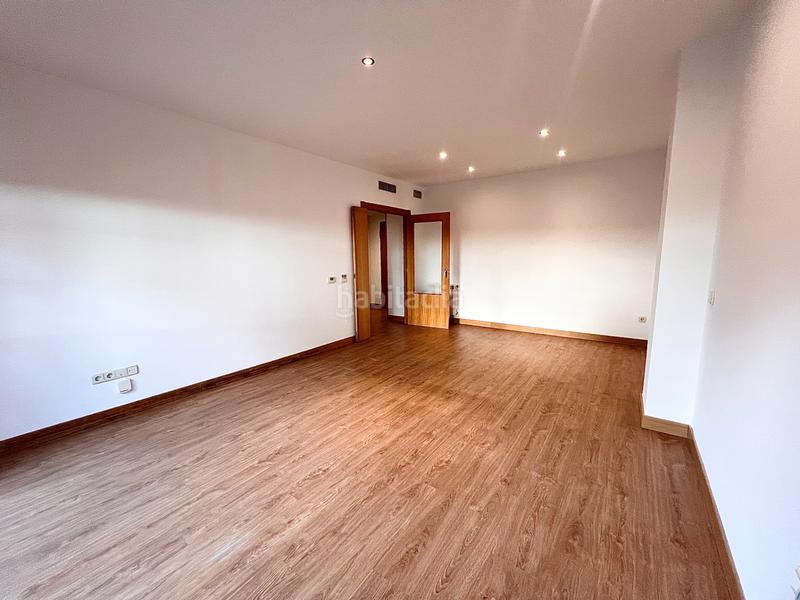 Foto 811c31b4-78fd-4a89-8eb1-5a79d86b969f. Miete etagenwohnung mit heizung pool in Sector S Boadilla del Monte