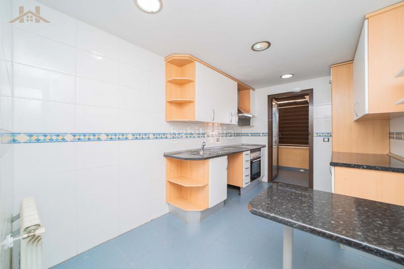 Foto 56920ff2-ee2b-4f94-9eed-acd43b7e8f0f. Planta baixa amb calefacció piscina a Sector B Boadilla del Monte