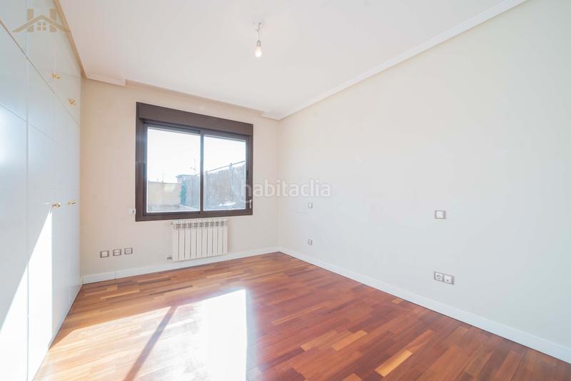 Foto b0c777ba-0ef3-45c1-87cd-6617fa80b4c9. Planta baixa amb calefacció piscina a Sector B Boadilla del Monte